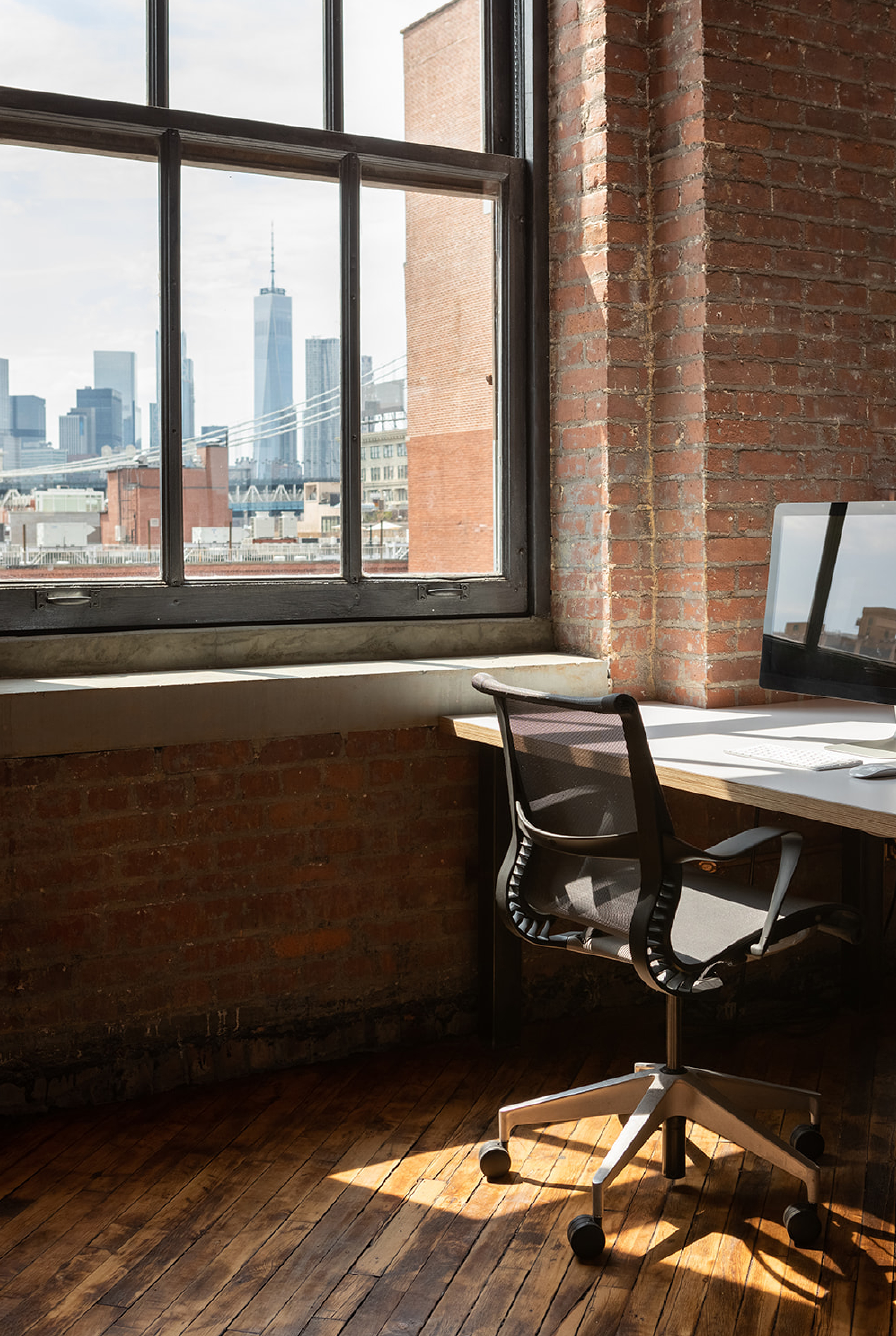 ORDER WEBSITE ASSETS WORK&CO EK4