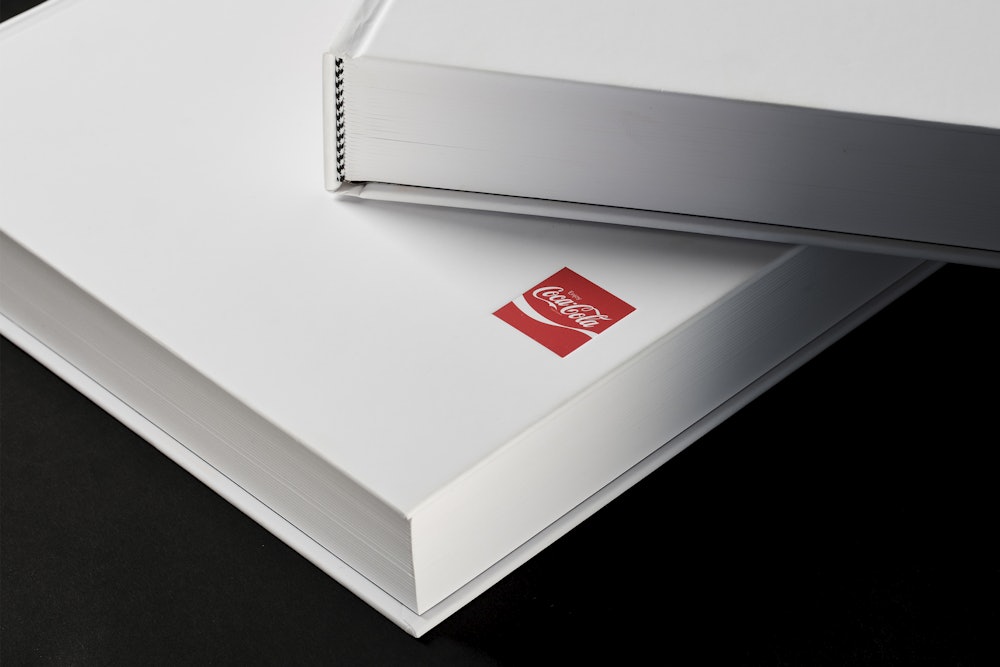 250513 STANDARDS MANUAL COCA COLA 4884 copy