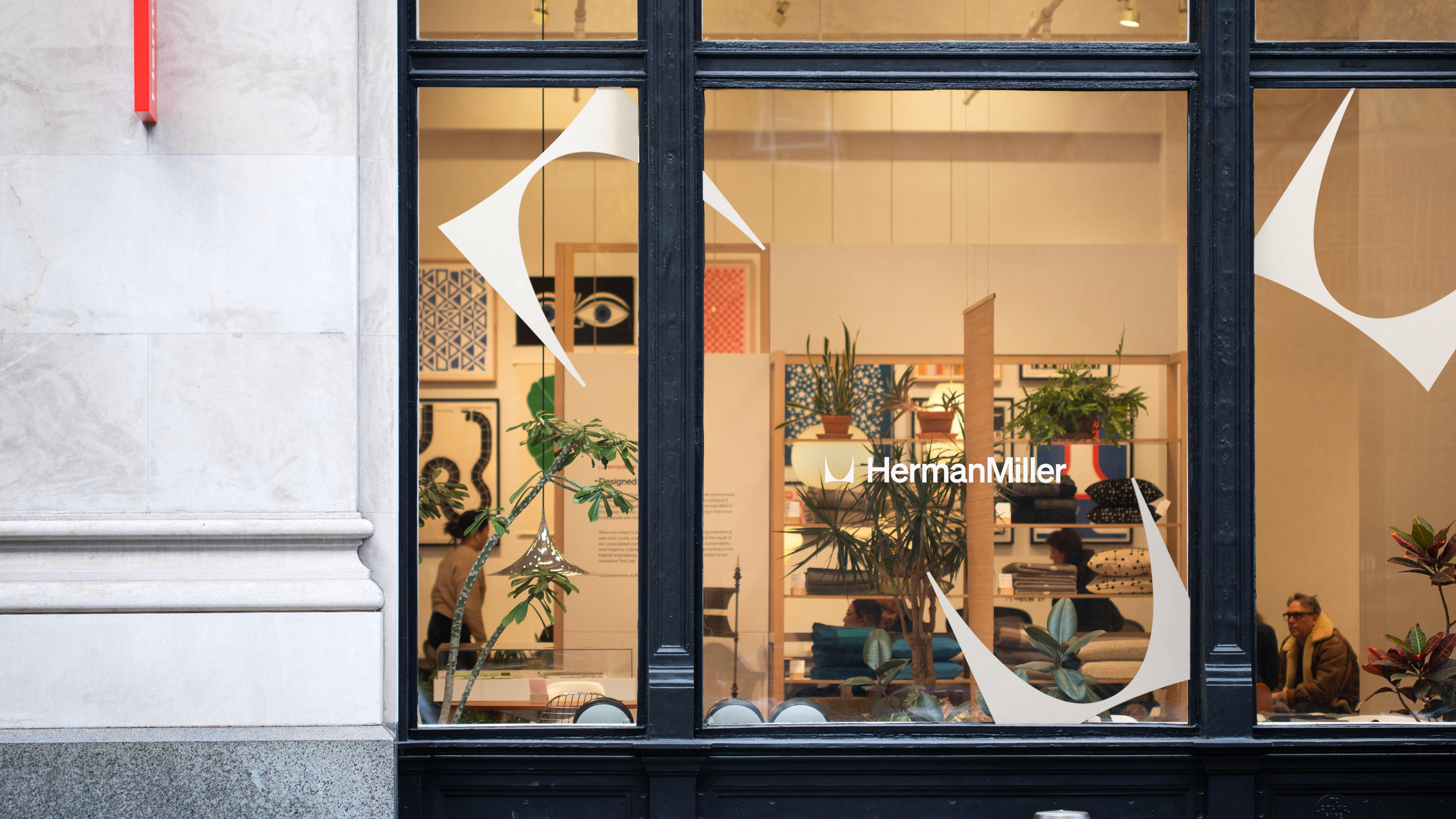 Hermanmiller Website 16x917