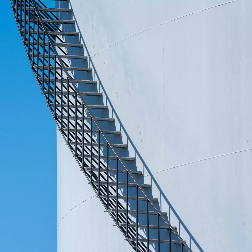 ORDER WEBSITE ASSETS 02 SQR SCHWARTZAPFEL 16