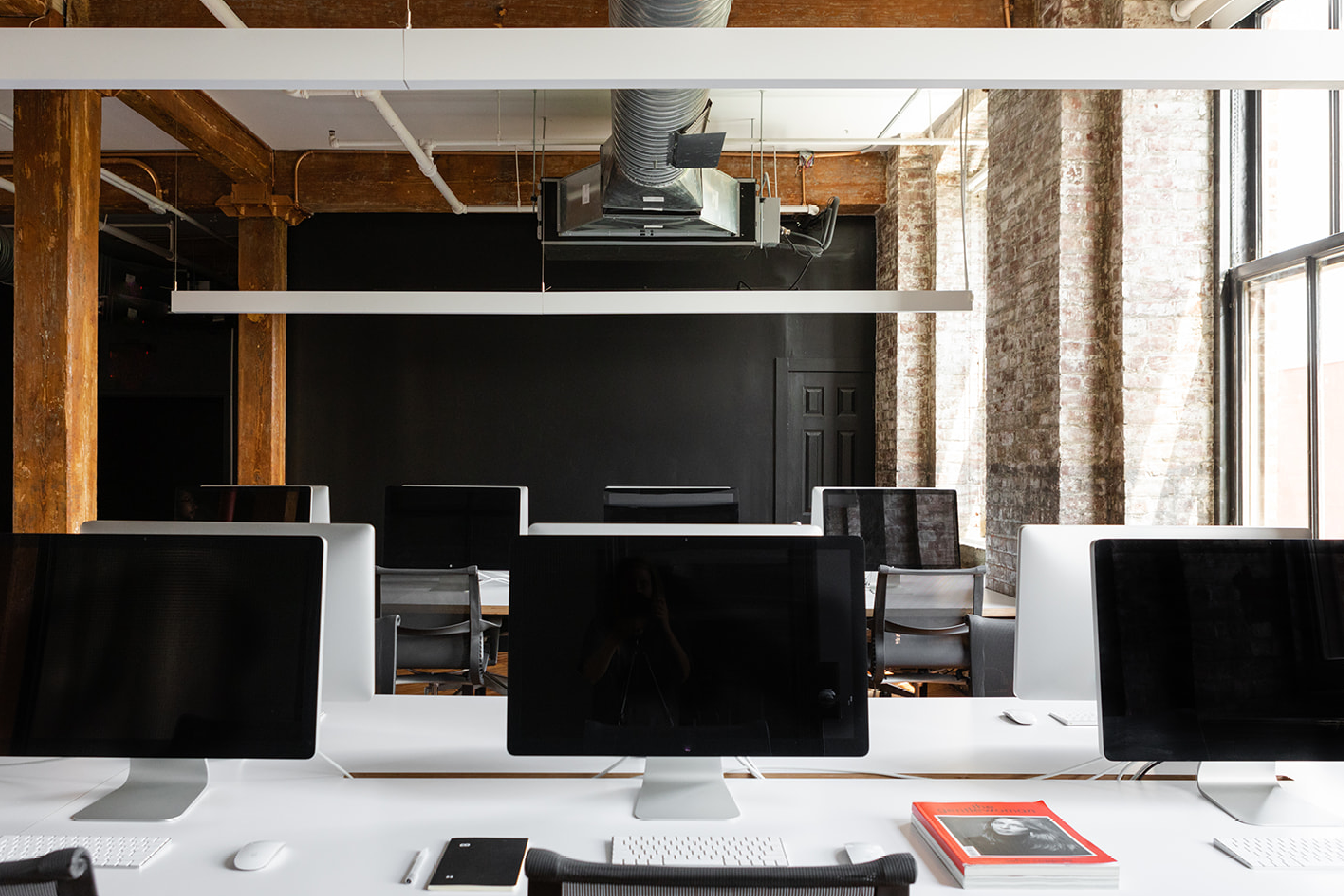 ORDER WEBSITE ASSETS WORK&CO EK3