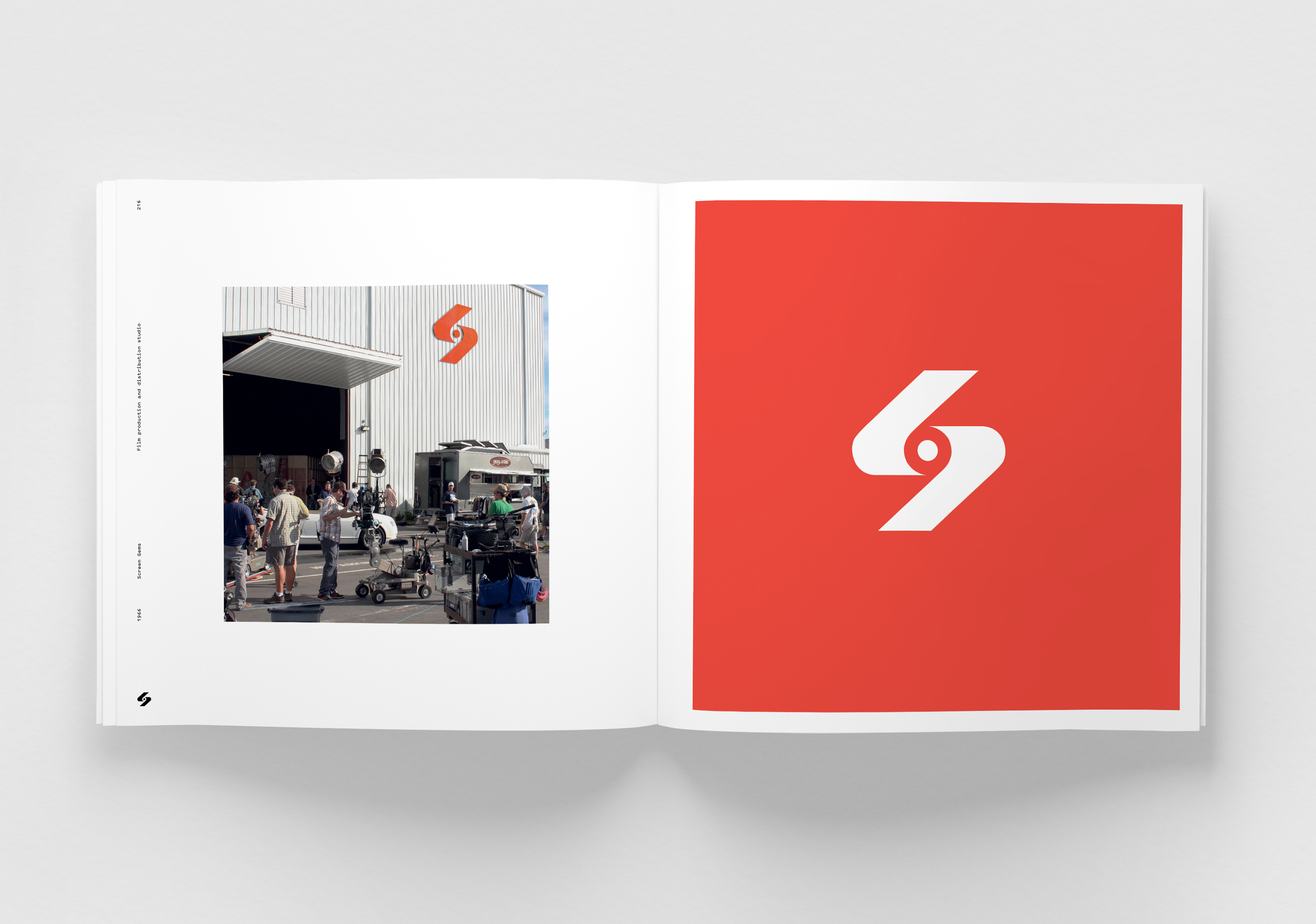 CGH COMPACT SPREAD 216–217 WEB