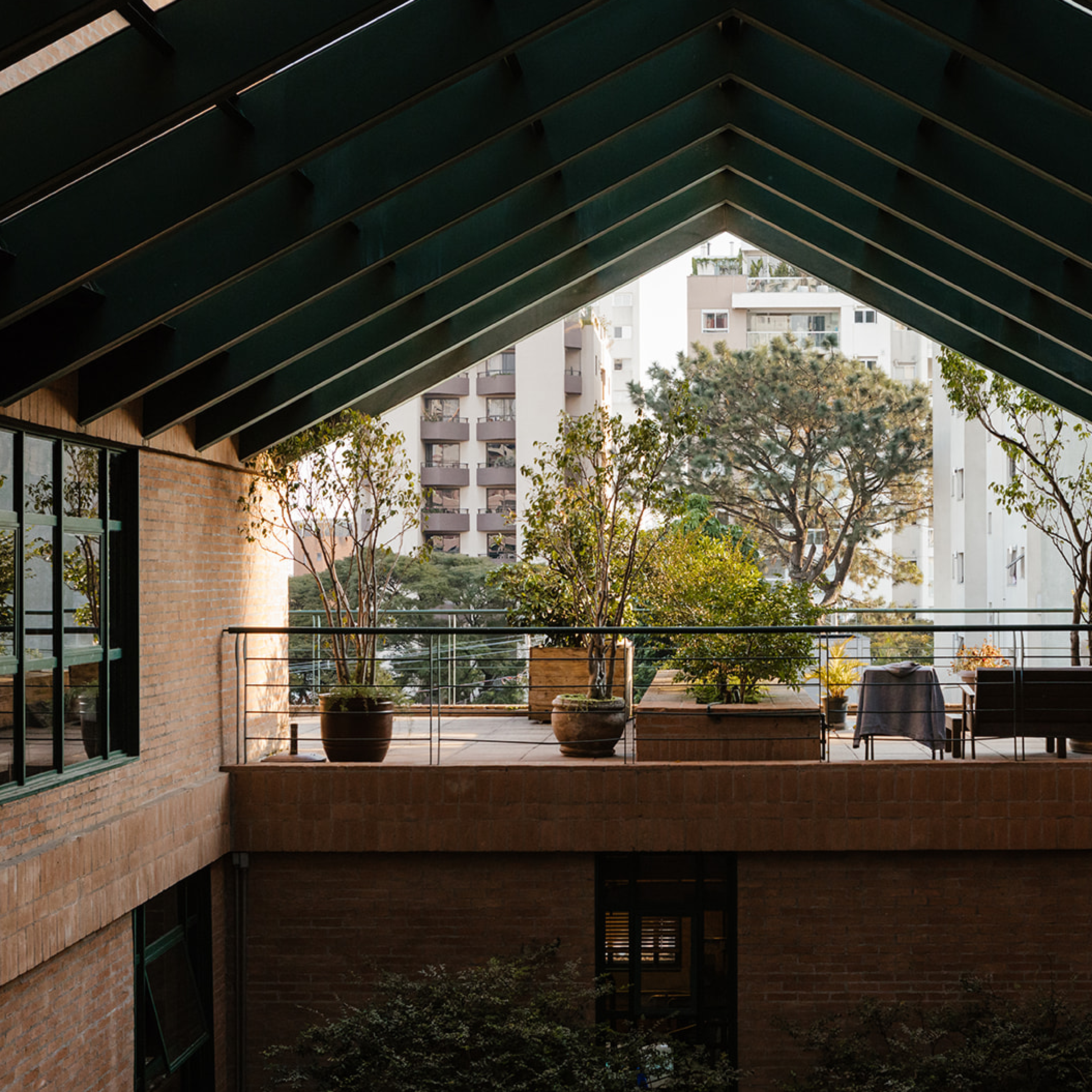 ORDER WEBSITE ASSETS SQR WORK&CO EK 13